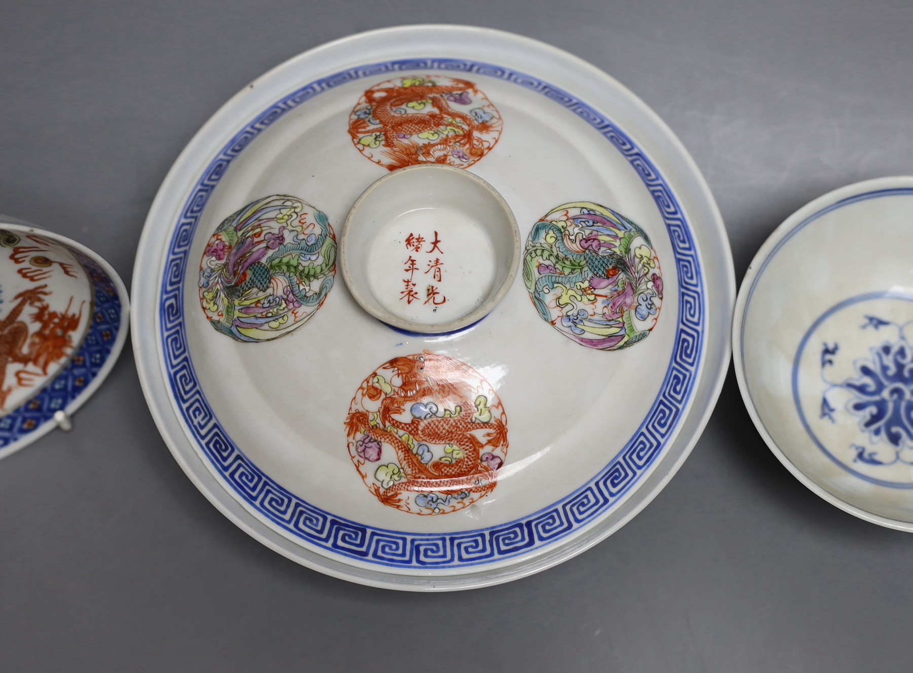 3 pieces of early 20th century Chinese porcelain to include a bowl and cover, saucer dish and a blue and white bowl, largest 19.5cm diameter